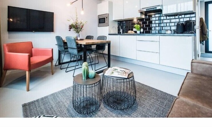 Amsterdam East Apartment | 2-Bedroom Apt in the Eastern Docklands District