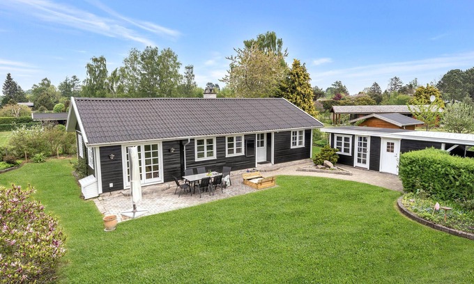 Dronningmolle House | 2 bedroom awesome home in Dronningmølle