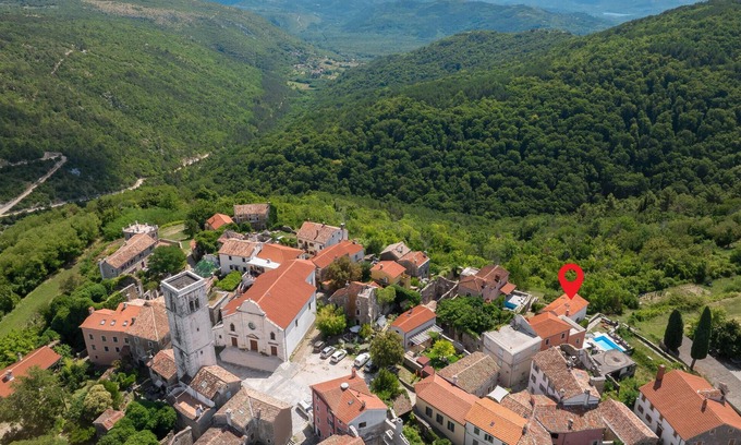 Oprtalj House | 2 bedroom beautiful home in Oprtalj