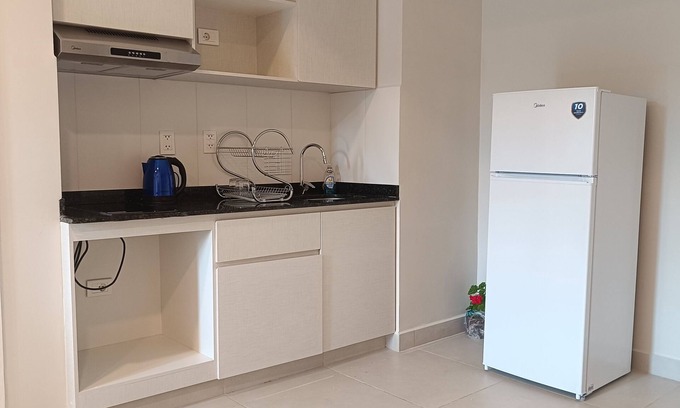 Encarnacion Apartment | 2-bedroom building in delightful Encarnacion with fitness room, AC