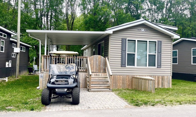 Ontario Cottage | 2-Bedroom Cottage Near Elcho Beach & Funplex–Perfect for Relaxation & Adventure!