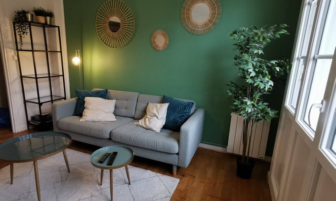 Caen City Centre Apartment | 2 bedroom flat in the heart of the city centre of Caen