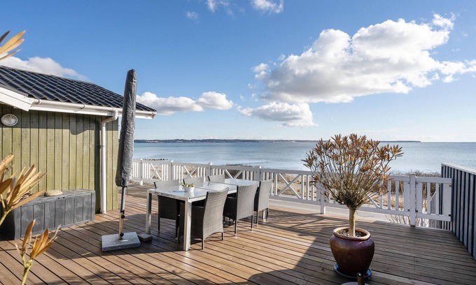 Handrup Strand House | 2 bedroom gorgeous home in Ebeltoft