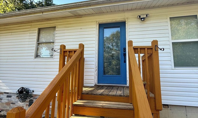 Bessemer House | 2-bedroom house in Bessemer, Alabama. n30 mins from downtown Birmingham