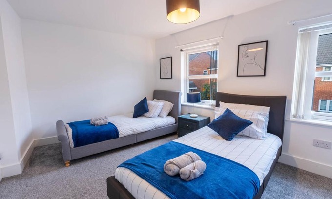 Aylesbury House | 2 bedroom house with free Parking, Aylesbury, Johns st