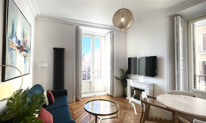 Palacio Apartment | 2 Bedroom Luxury Apartment