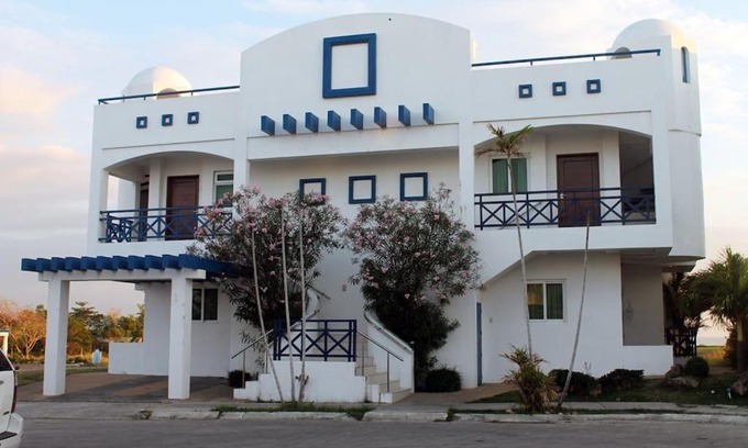 San Fernando Apartment | 2 Bedroom Master Suite at World Class Resort