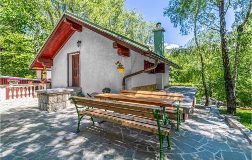 Breze House | 2 Bedroom Pet Friendly Home In Breze