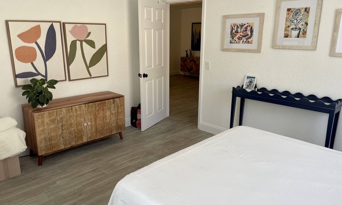 Old Northwood Historic District House | 2 bedroom private vacation home in west palm beach