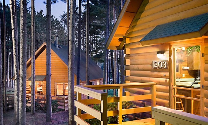 Wisconsin Dells Cabin | 2 Bedroom Resort Cabin in Wisconsin Dells- Christmas Mountain