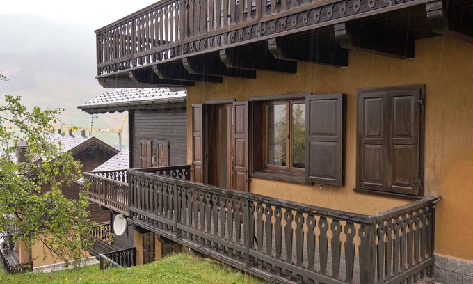Teola Apartment | 2 Bedroom Ski In - Ski Out Apartment in Livigno