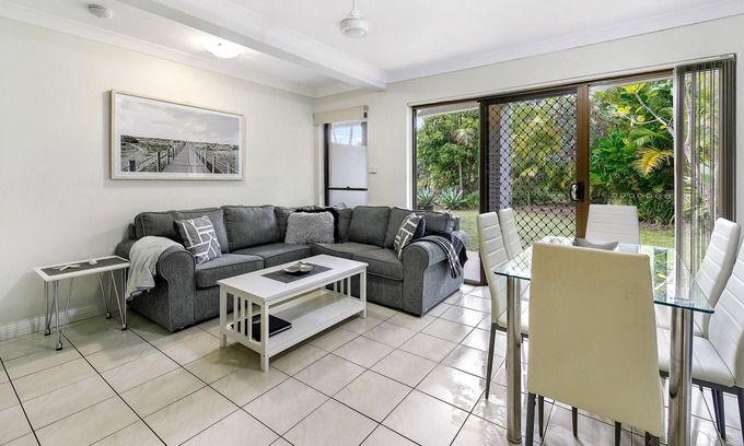 Korora Apartment | 2 Bedroom Spa Apartment