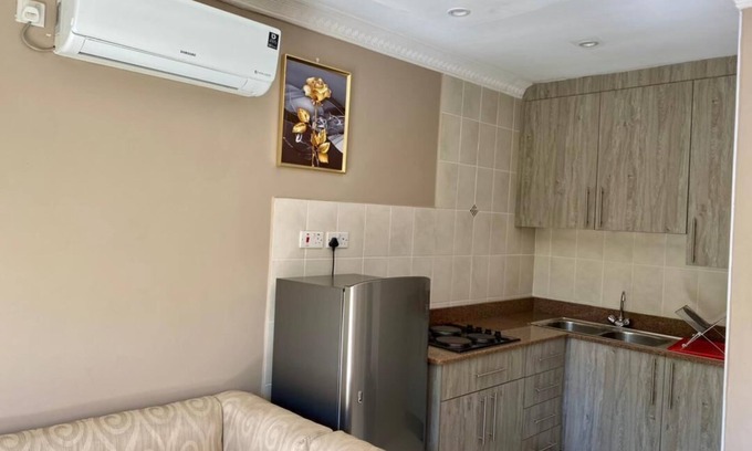 Harare Apartment | 2 bedroomed apartment with kitchenette - 2067