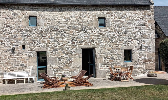 Plouguerneau Bed & Breakfast | 2 Bedrooms Private floor SDE and Wc