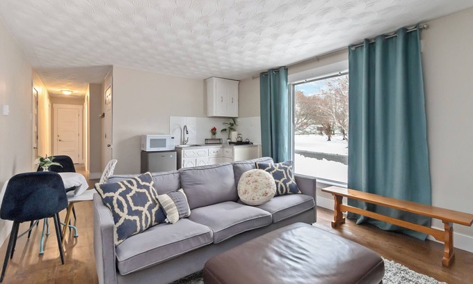 Dieppe Apartment | 2 Beds Cozy Home in a Calm Neighborhood