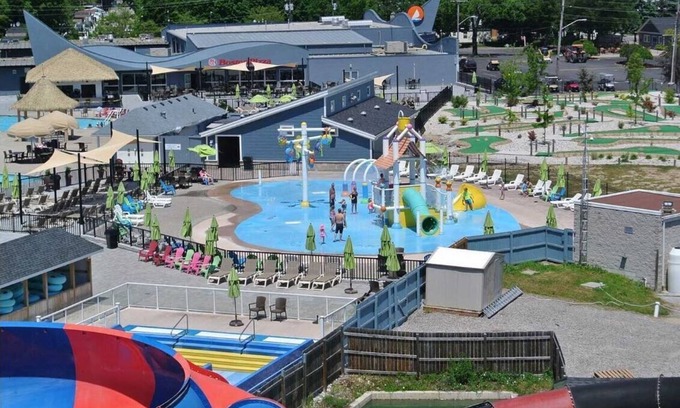 Sherkston Cottage | 2 BR Cottage at Sherkston Shores Resort - 100 meters to Erie Lake Sandy Beach