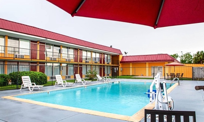 Slidell Hotel | 2 Budget-Friendly Rooms Near Popular Attractions – Close to I-10