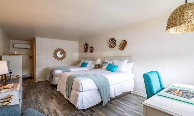 Rehoboth Beach Hotel | 2 Comfortable Rooms at Ocean Glass Inn | w/Free Breakfast and Parking