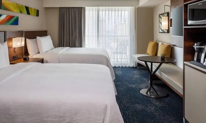 Waikiki Hotel | 2 Double Beds Room, Hilton Garden Inn, Walk to Waikiki Beach, Rooftop Pool