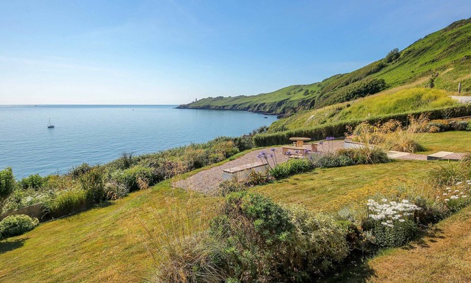 Chillington Apartment | 2 GARDEN APARTMENT, family friendly, with pool in Hallsands
