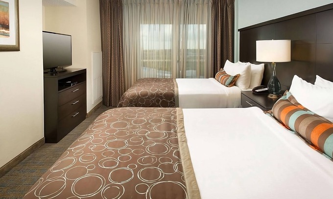 Las Colinas Hotel | 2 Home-like Suites w/Full Kitchen! Free Parking! Near Museum of Biblical Art!