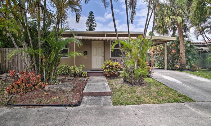 Dania Beach House | 2 Mi to Boardwalk: Home w/Grill in Dania Beach!