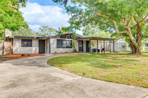 Cocoa House | 2 Mi to Cocoa Riverfront Park Home with Patio!