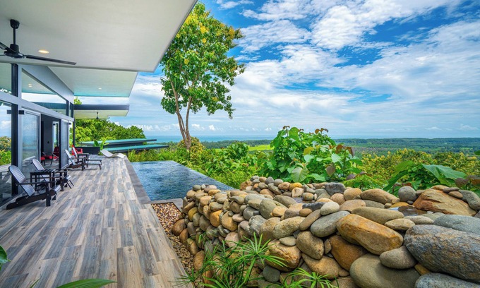 Matapalo House | 2 NEW BEAUTIFUL homes-5 bedroom-sleeps 12