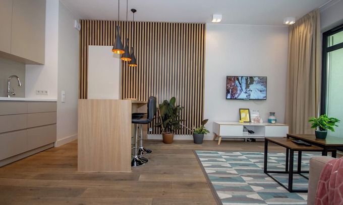 Wesoła Zachod Apartment | 2-room Apt. | Wawel Castle View | Bath | Balcony | Near Main Square | Last floor