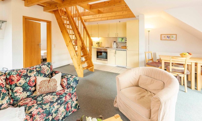 Muritz Apartment | 2-room vacation apartment, 6 persons, balcony, upper floor (10) - Müritzparadies - Feriendorf