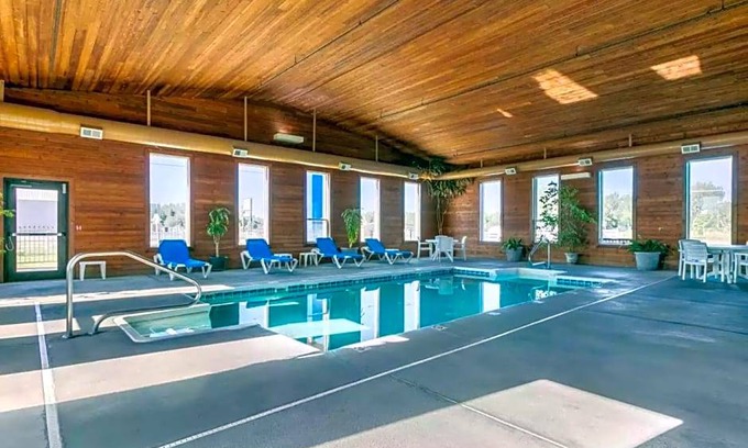 Worland Hotel | 2-Star Hotel ∙ Comfort Inn Worland Hwy 16 to Yellowstone