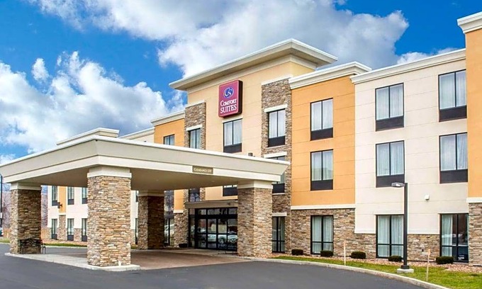 Cicero Hotel | 2-Star Hotel ∙ Comfort Suites Cicero - Syracuse North