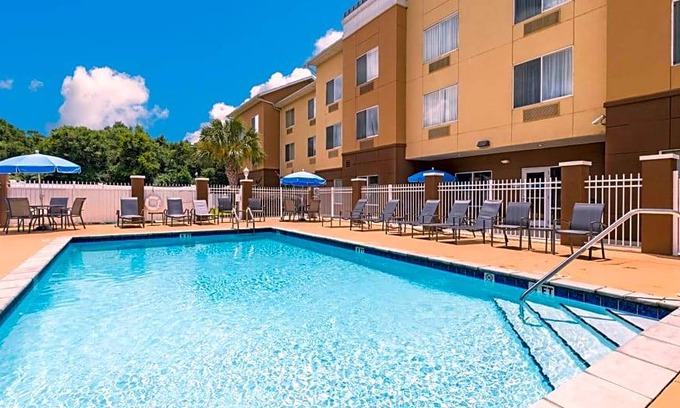 Marianna Hotel | 2-Star Hotel ∙ Fairfield Inn & Suites Marianna