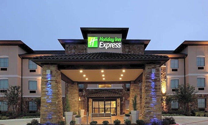 Marble Falls Hotel | 2-Star Hotel ∙ Holiday Inn Express Marble Falls, an IHG Hotel