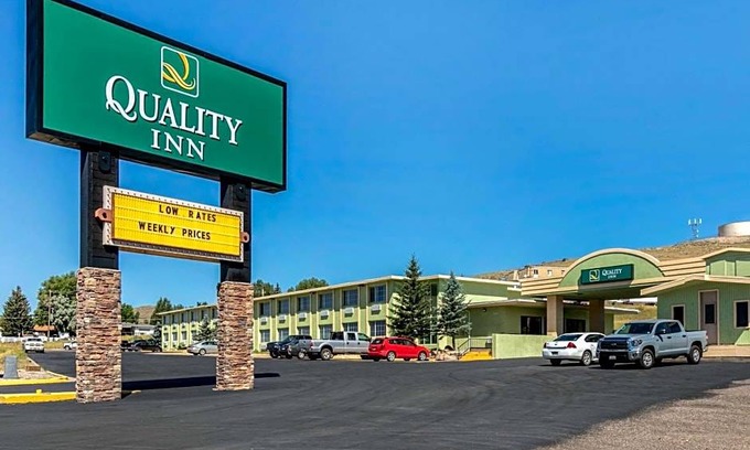 Rawlins Hotel | 2-Star Hotel ∙ Quality Inn Rawlins I-80