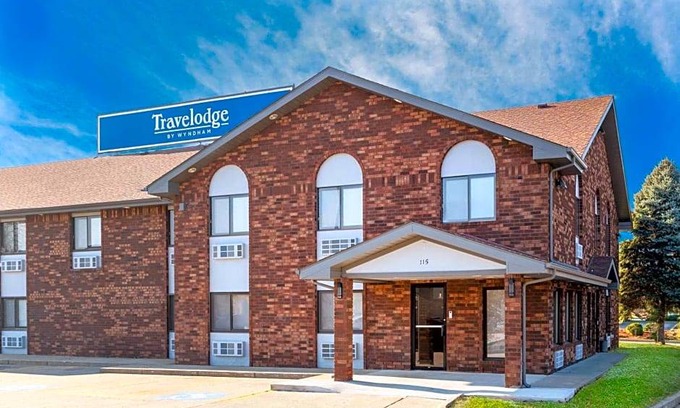 Elkhart Hotel | 2-Star Hotel ∙ Travelodge by Wyndham Elkhart