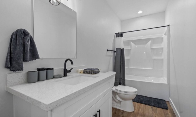 Fort Walton Beach House | 20 Minutes from Downtown Destin