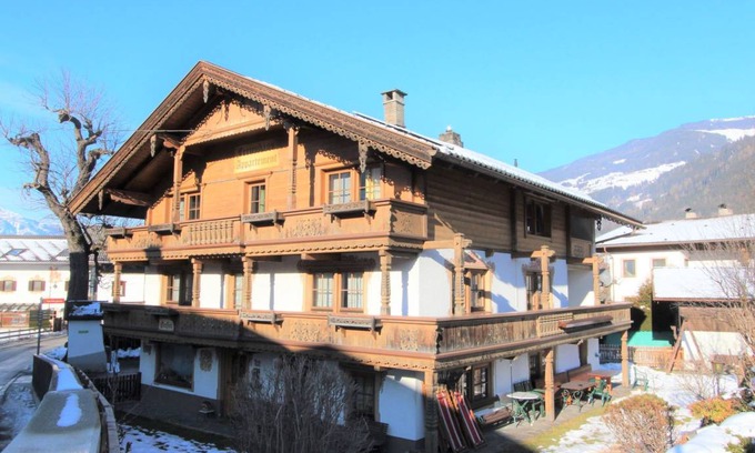 Finsing House | 200 m² House ∙ 1 bedroom ∙ 8 guests
