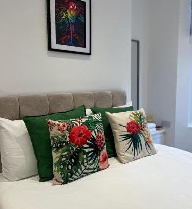 Liverpool House | 2025 Award Winner Liverpool Cherry House - 4 Bedrooms