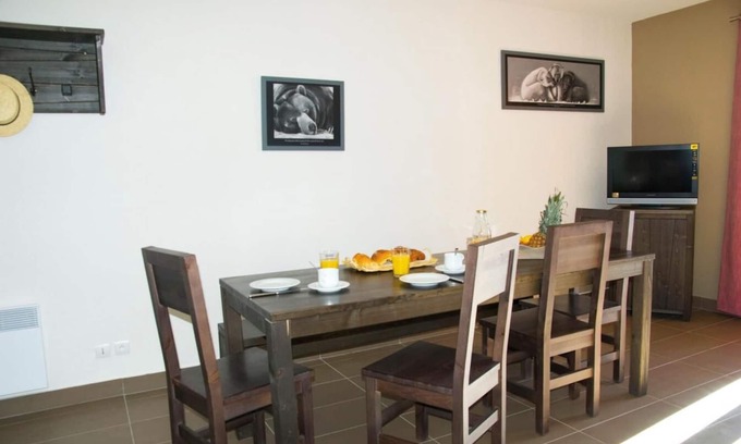 Font-Romeu-Odeillo-Via Apartment | 20m from ski lifts, fitness, swimming pool, sauna, hammam, terrace, balcony, tv, ski locker, 66m²