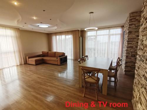 Magnetiti Apartment | 216м апартаменты на пляже Уреки для отдыха большой семьи или компании
