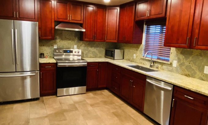 Tracy Other | 22 acres Farmhouse to enjoy . 1.5 mile from tracy mall . Still enjoy countryside