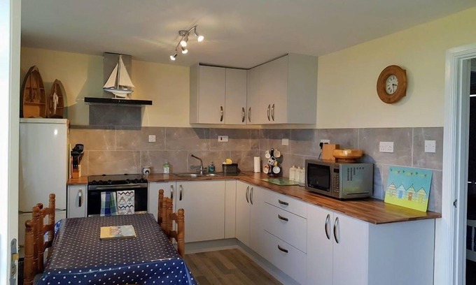 Mundesley Cottage | 23 Hillside, Mundesley - located on a quiet site on the cliff top, provides stunning views from the