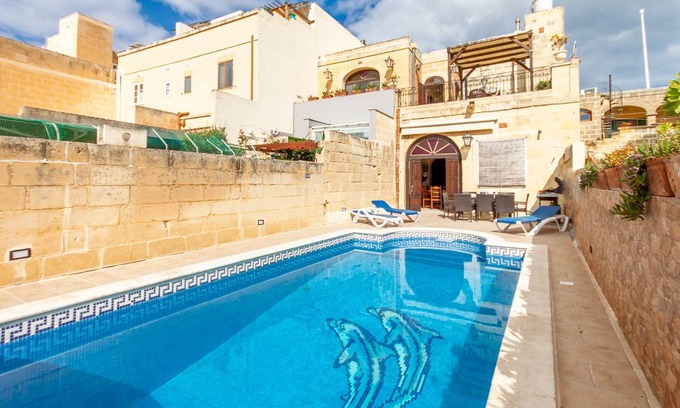 San Lawrenz House | 230 m² House ∙ 4 bedrooms ∙ 10 guests
