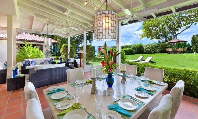 Folkestone Villa | 246 m² Villa ∙ 2 bedrooms ∙ 4 guests