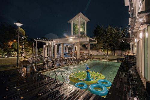 Sea Park Villa | 25,000sq.ft Grand Luxe Villa PJ 13BR 42Pax By Verano