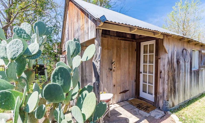 Fredericksburg Cottage | 25 m² Cottage ∙ 1 bedroom ∙ 2 guests