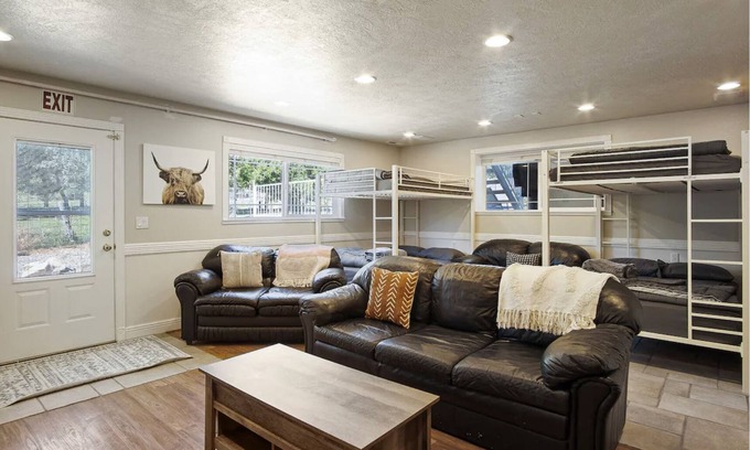 La Verkin House | 26+ Guest - Private Pool & Spa, UTAH PGA HOME