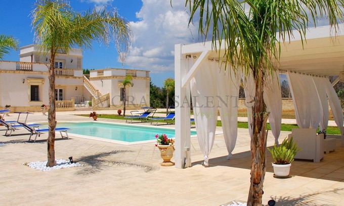 Gagliano del Capo Villa | #260 Villa Novecento with beautiful pool and billiards