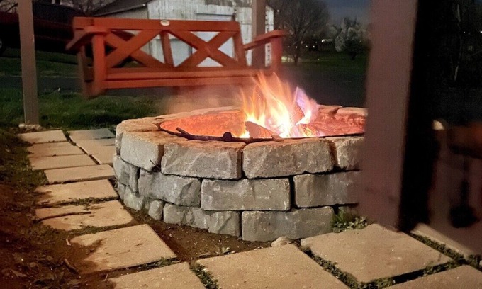 Shelbyville House | 2709 · B on the Bourbon Trail with pub, pool and hot tub